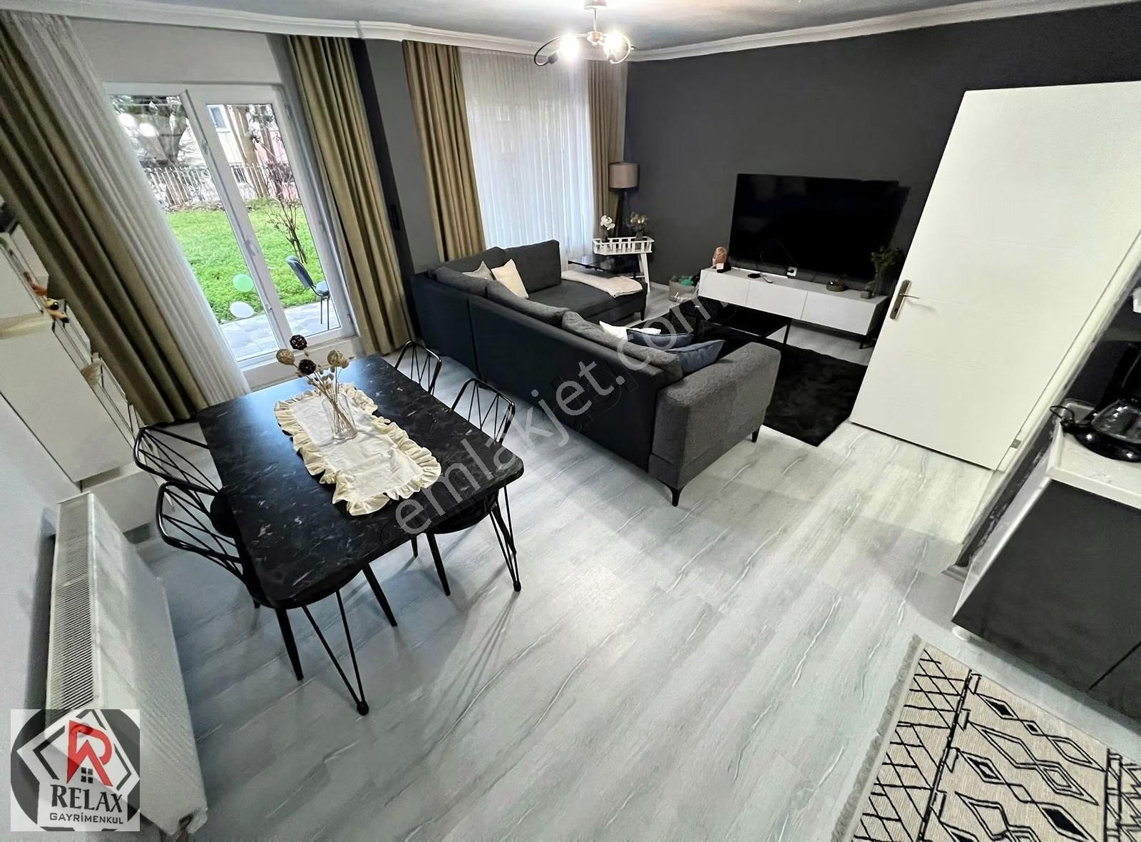 Relax'tan Etlik Lise Yakını Kendine Ait Bahçeli Lüx Yapılı 2+1