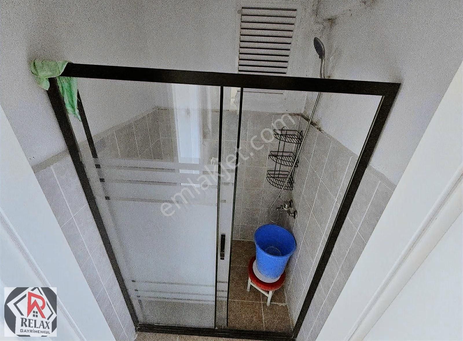 Relax'tan Ayvalı'da Genç Binada Cadde Cephe Fırsat 3+1 - Görsel 15
