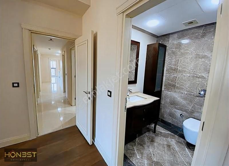 Kiptaş Venezia Mega Satılık 3+1 Boş Daire...avm Havuz Mnz. - Görsel 3