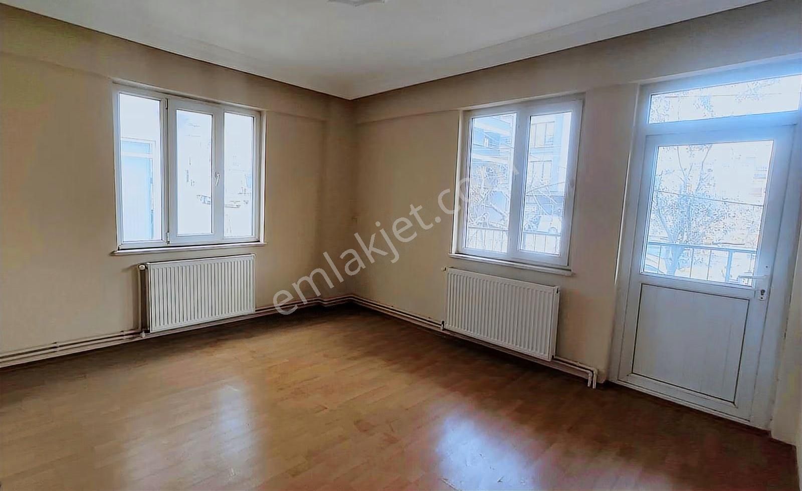 Ram Invest'ten Ertuğrul Gazi Caddesi'nde 3+1 Kiralık Daire - Görsel 18