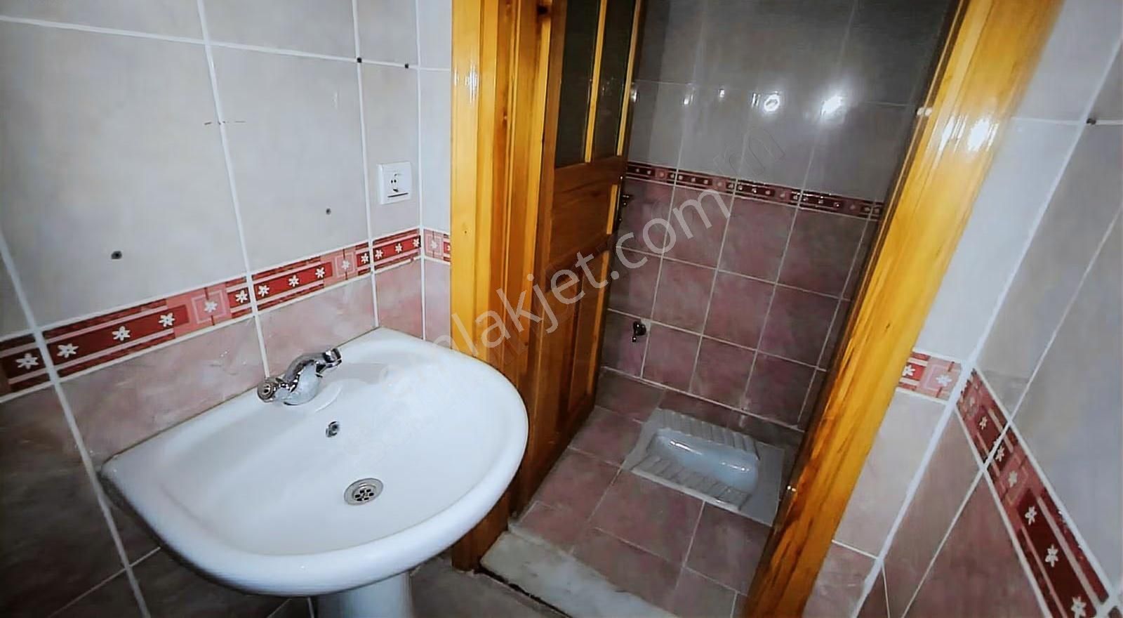 Ram Invest'ten Ertuğrul Gazi Caddesi'nde 3+1 Kiralık Daire - Görsel 15