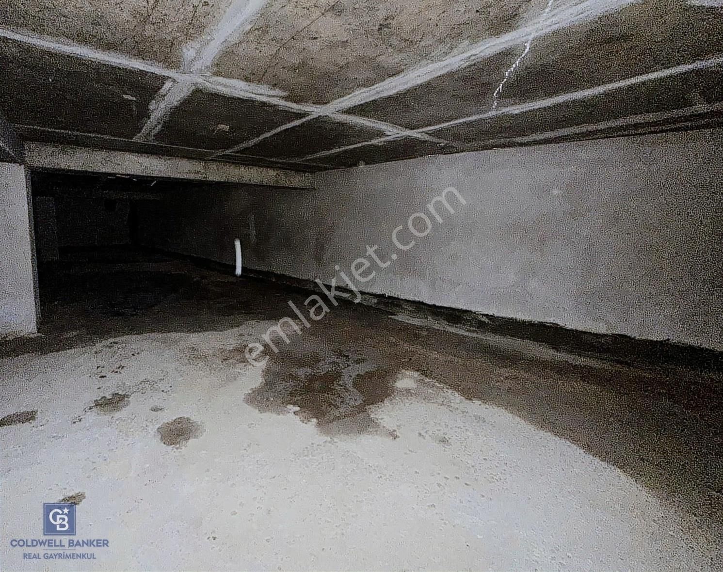 Çengelköy Üsküdar Beynun Akyavaş Cd. Geniş Vitrin Satılık Dükkan - Görsel 5