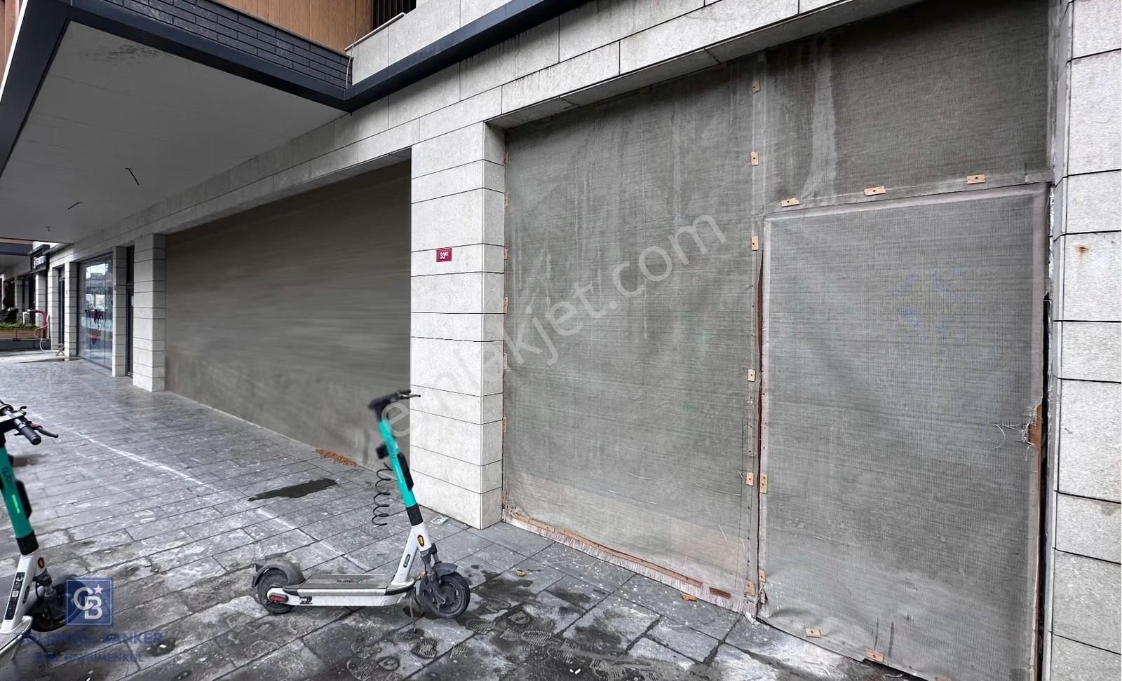 Çengelköy Üsküdar Beynun Akyavaş Cd. Geniş Vitrin Satılık Dükkan - Görsel 6