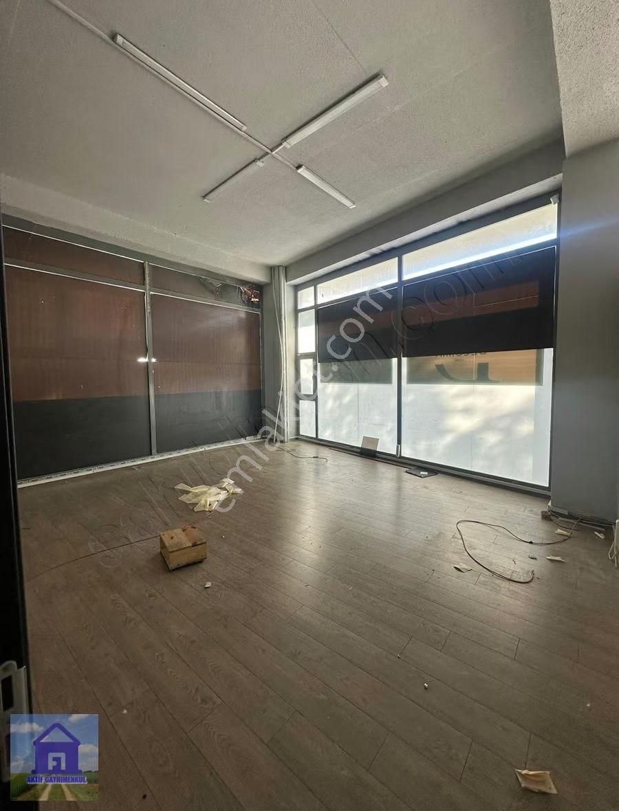 Esenyurt Hürriyet Mahallesinde 2.000 M2 Kiralık Yeni Mağaza - Görsel 3