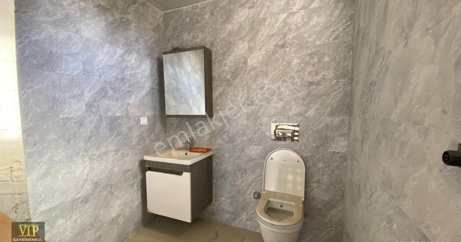 Vip Gayrimenkul'den Çarşı Merkezinde Kiralık Dükkan - Görsel 4