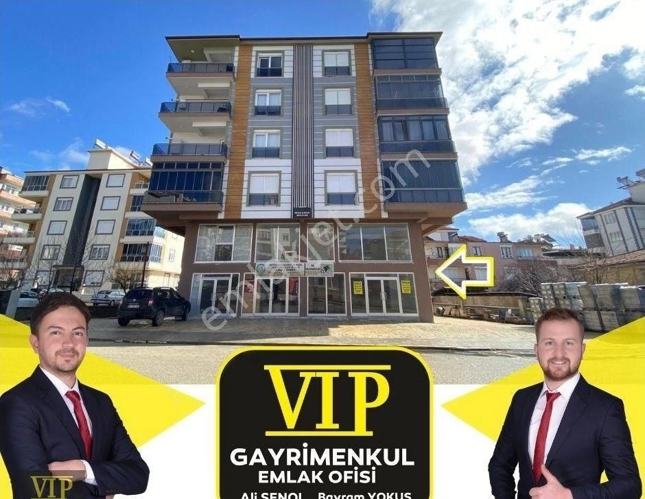 Vip Gayrimenkul'den Çarşı Merkezinde Kiralık Dükkan