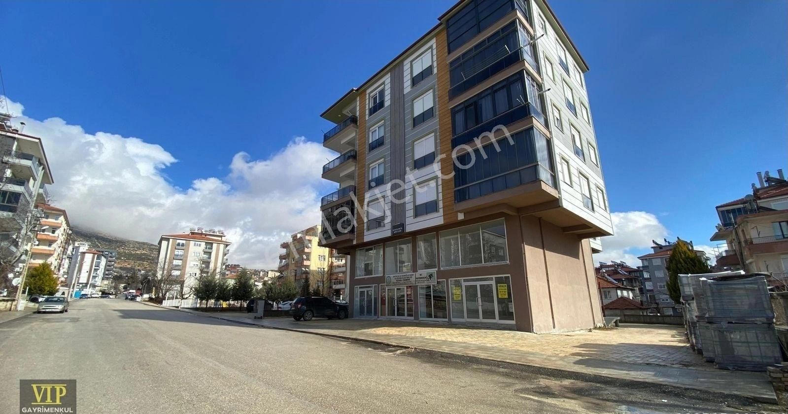 Vip Gayrimenkul'den Çarşı Merkezinde Kiralık Dükkan - Görsel 6