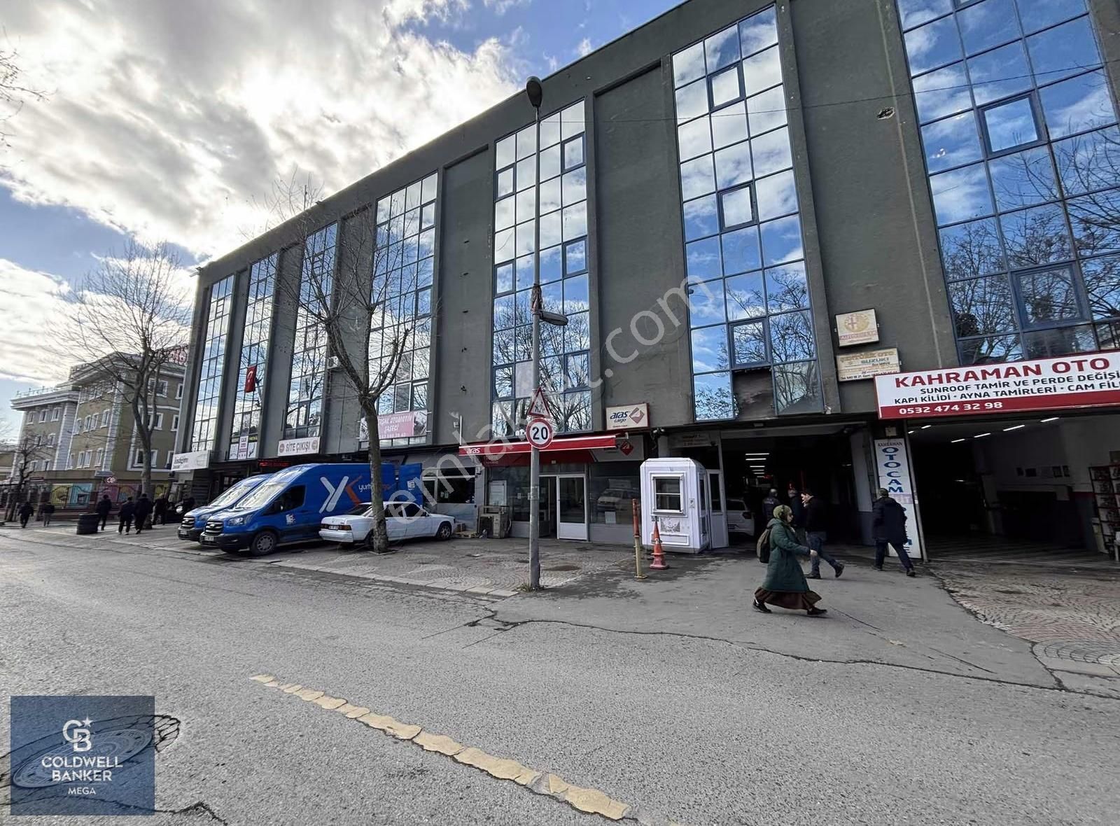 Sefaköy Beşyolda Sanayi Kiralık Dükkan - Görsel 9