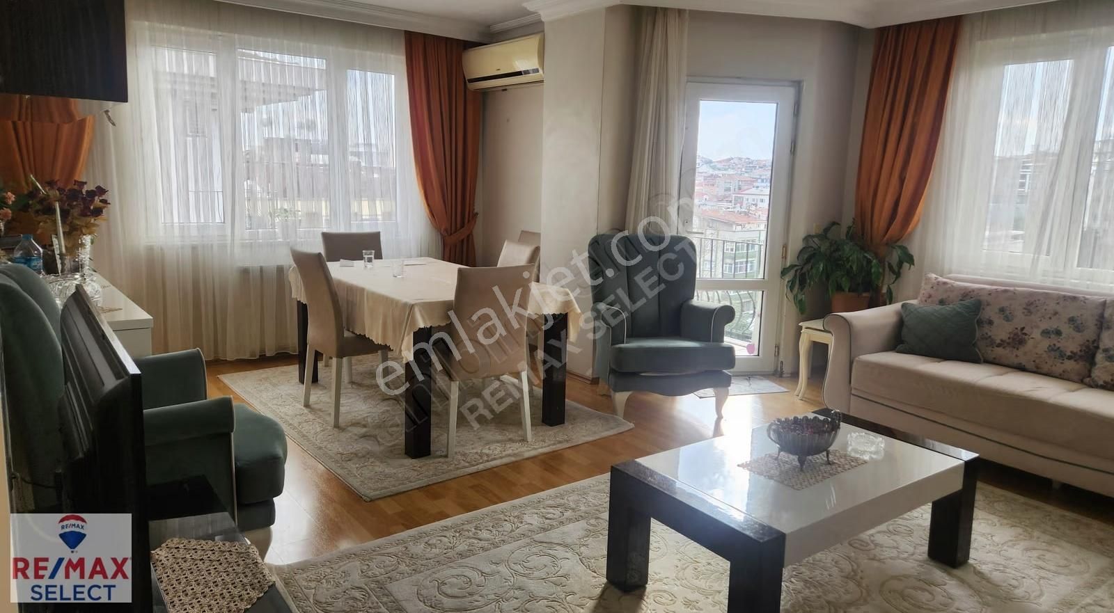 Bayrampaşa Park Evlerinde Satılık 3+1 Daire