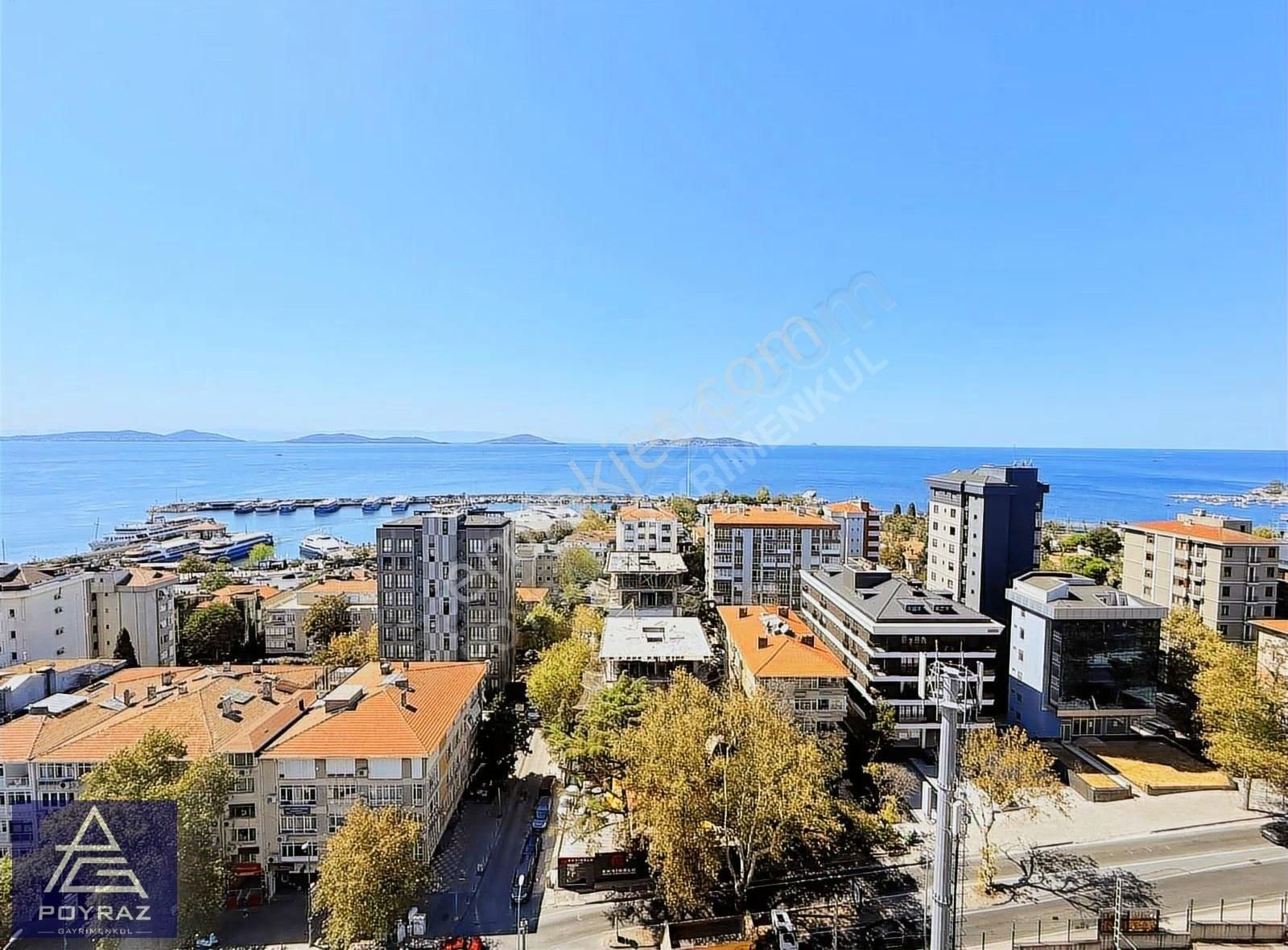 Poyraz'dan Erenköy'de Caddeye Yakın 35 M2 Teraslı 4+1 Dubleks