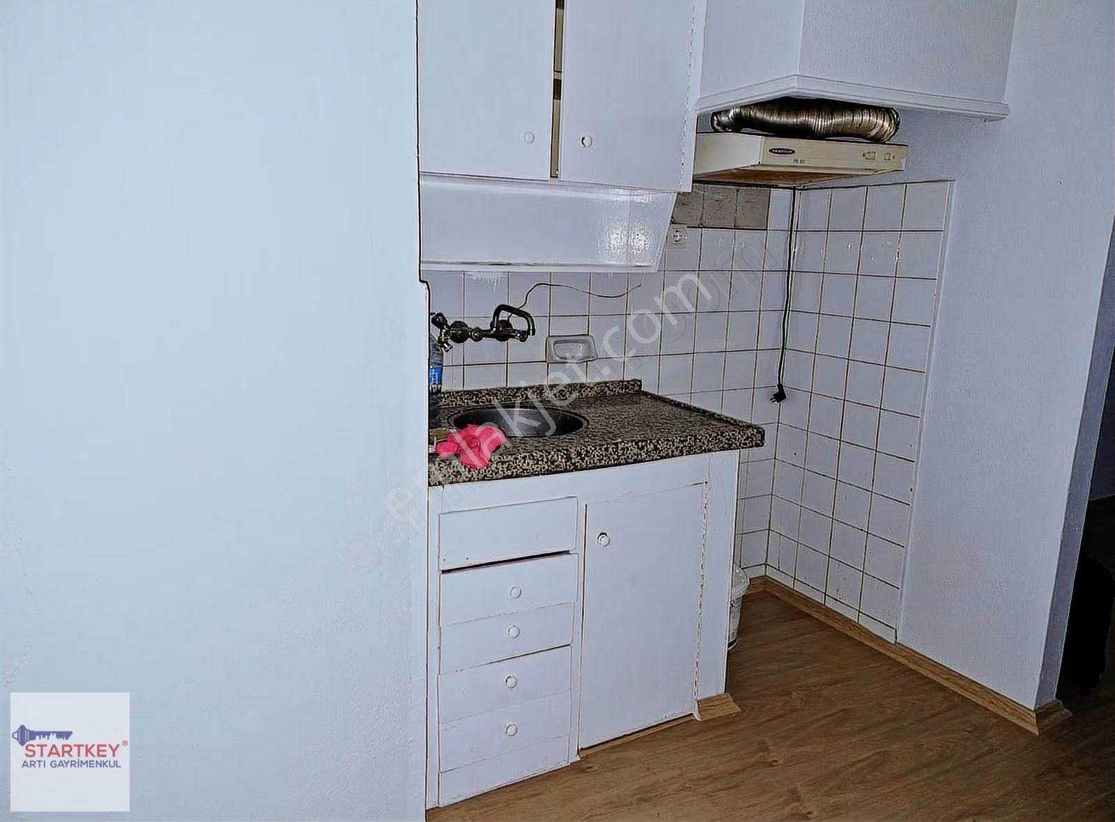 İzmir Konak Mithatpaşa Mahallesi Satılık 2+1 Daire - Görsel 8