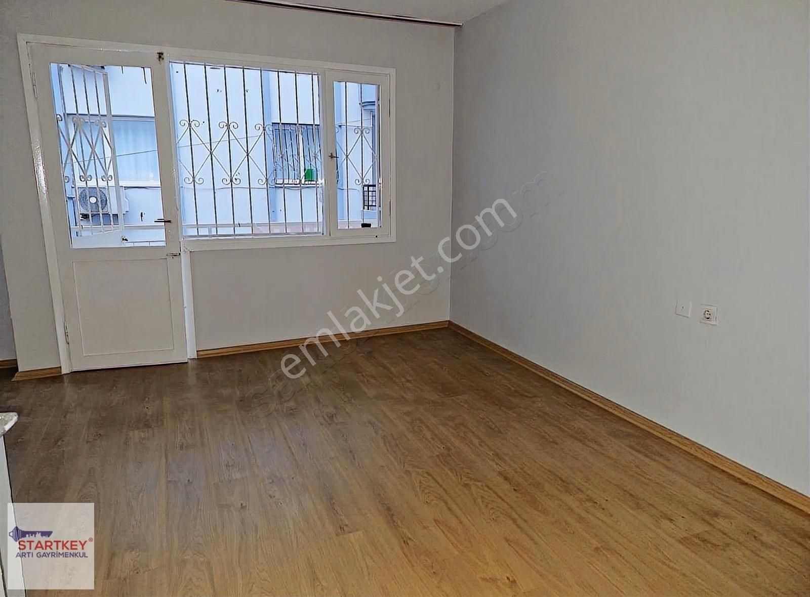 İzmir Konak Mithatpaşa Mahallesi Satılık 2+1 Daire - Görsel 4