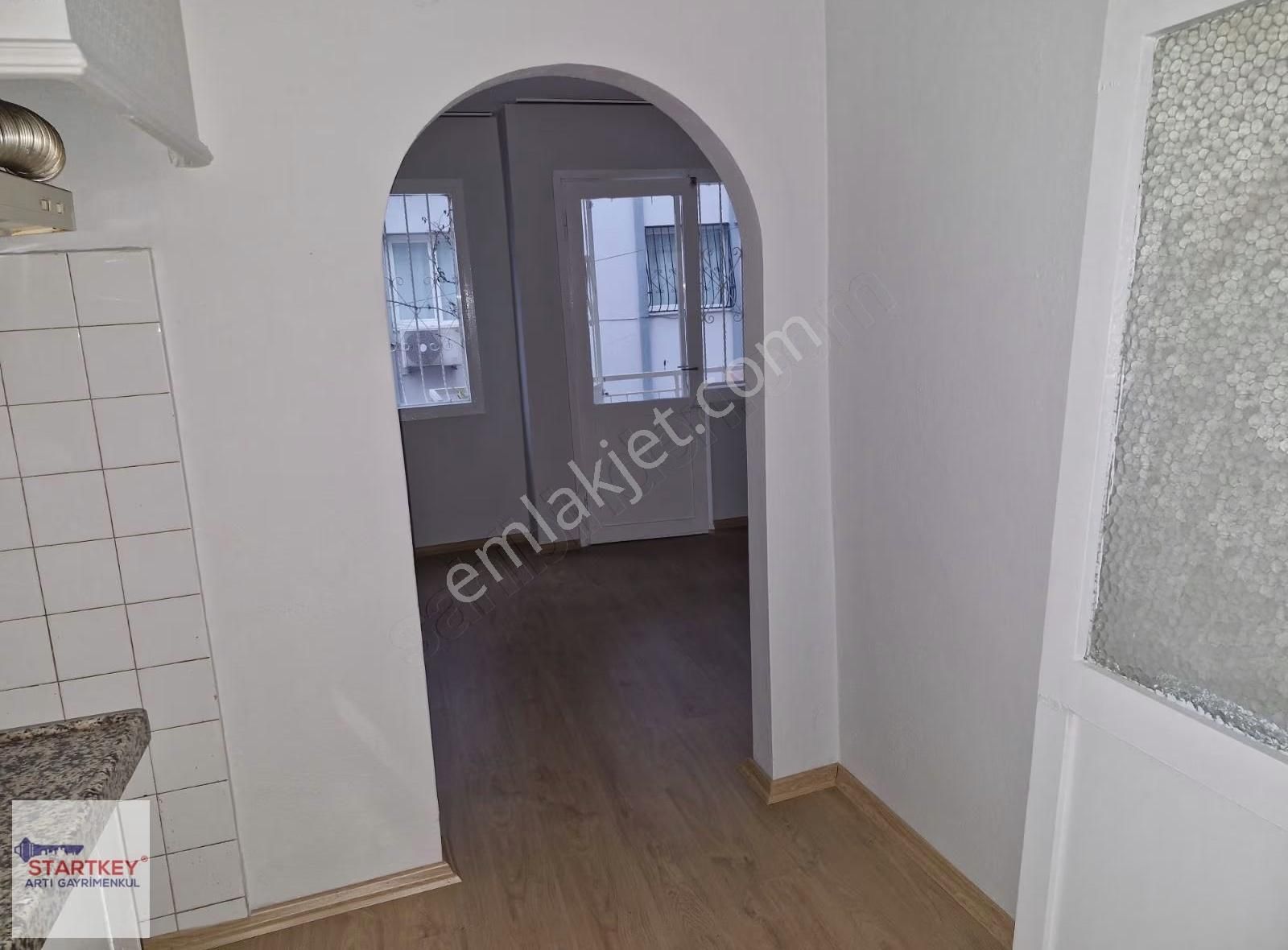 İzmir Konak Mithatpaşa Mahallesi Satılık 2+1 Daire - Görsel 26