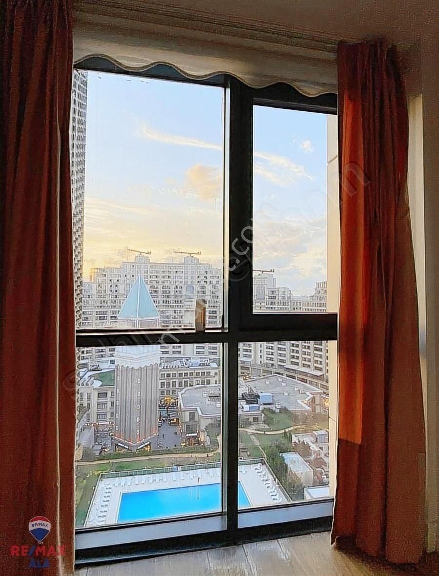 Remax Âlâ Gayrimenkul'den Viaport Venezia'da Kiralık Daire