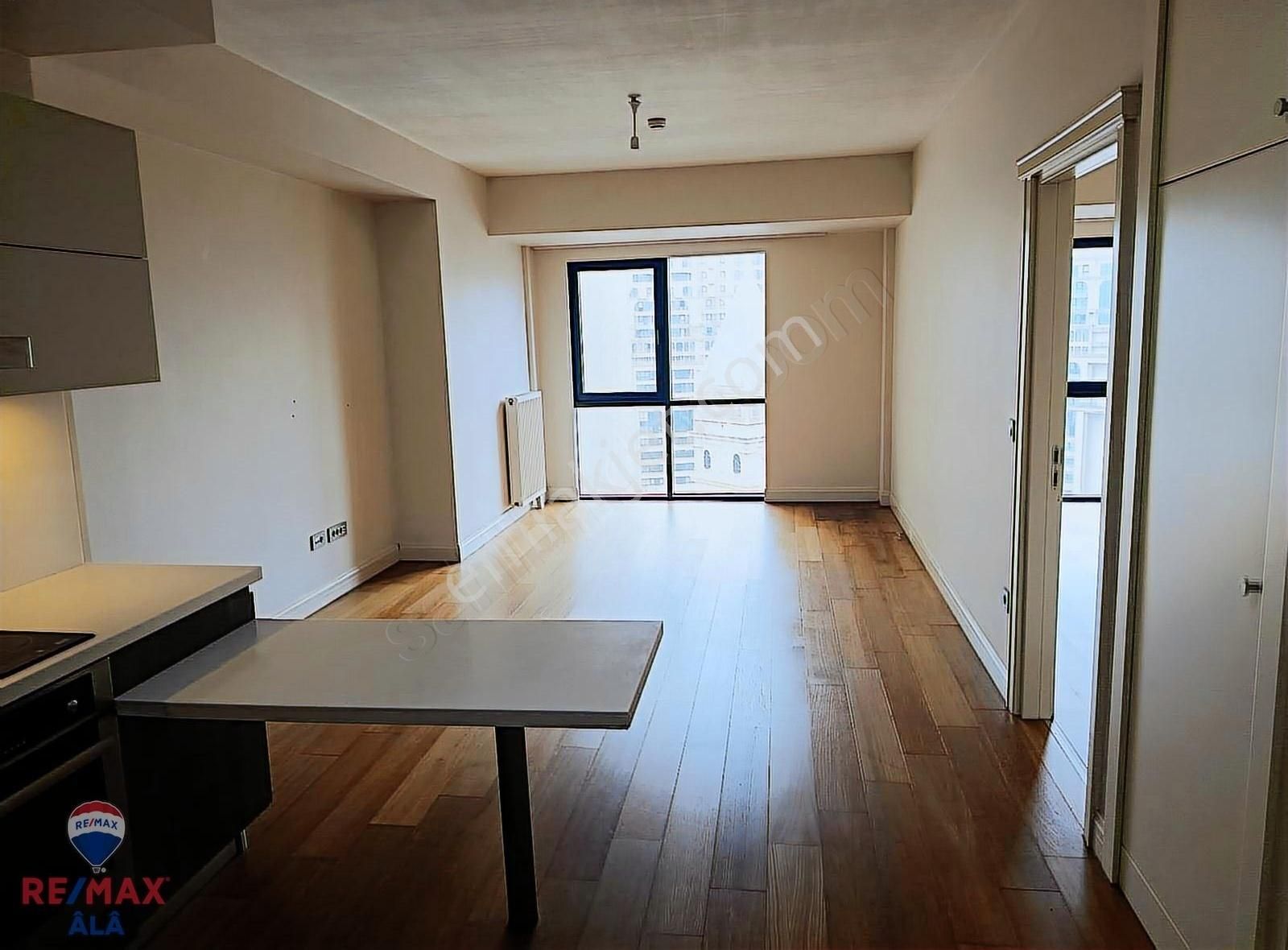 Remax Âlâ Gayrimenkul'den Viaport Venezia'da Kiralık Daire - Görsel 28