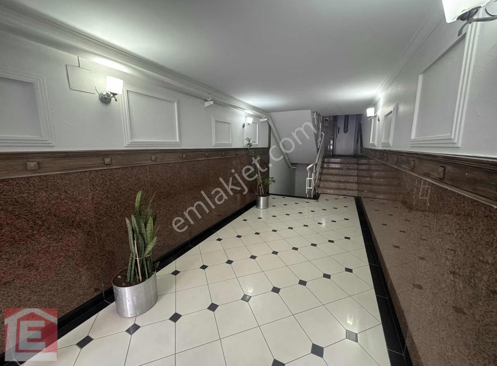 Lider'den Turgut Özal Blv Üzerinde Hasarsız 4+1 Çift Banyolu - Görsel 9