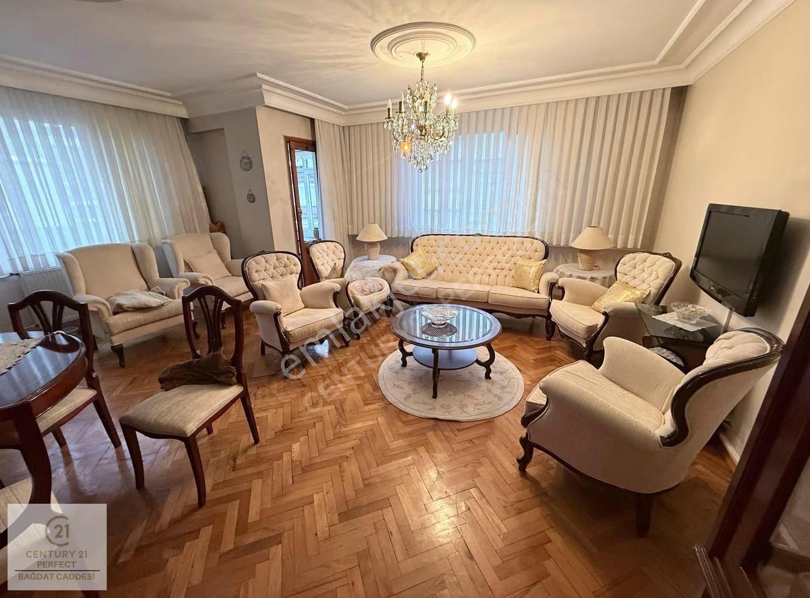 Altıntepe Asansörlü Dübleks 4+1 Satılık Daire