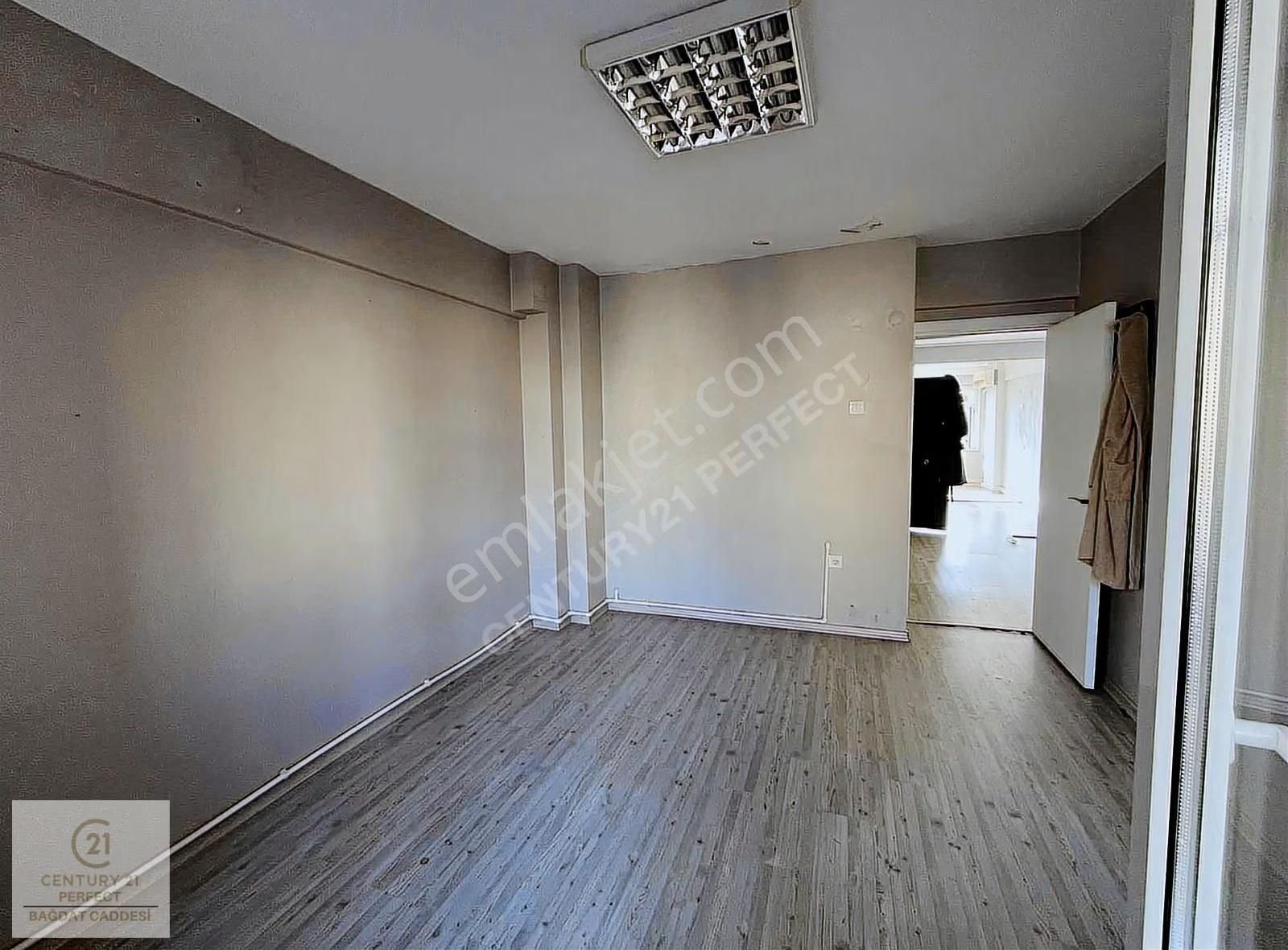 Hasanpaşa Mükemmel Konumda Taşınmaya Hazır Temiz Kiralık Daire - Görsel 18