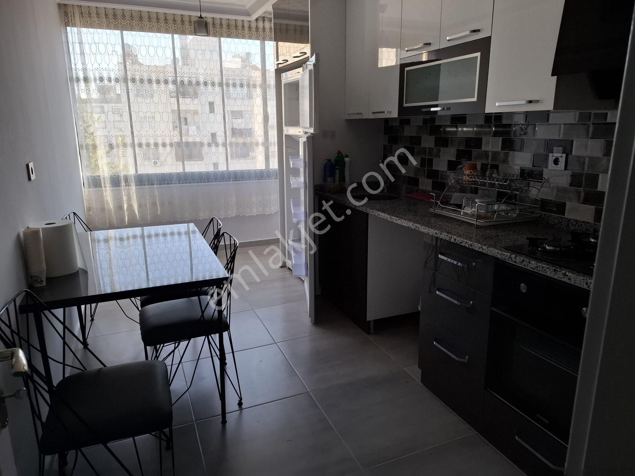 Adana Yüreğirde Polis Okulunun Orda Eşyalı Eşyaları Yeni Eşyalı Kiralık 2+1 Fırsat Daire