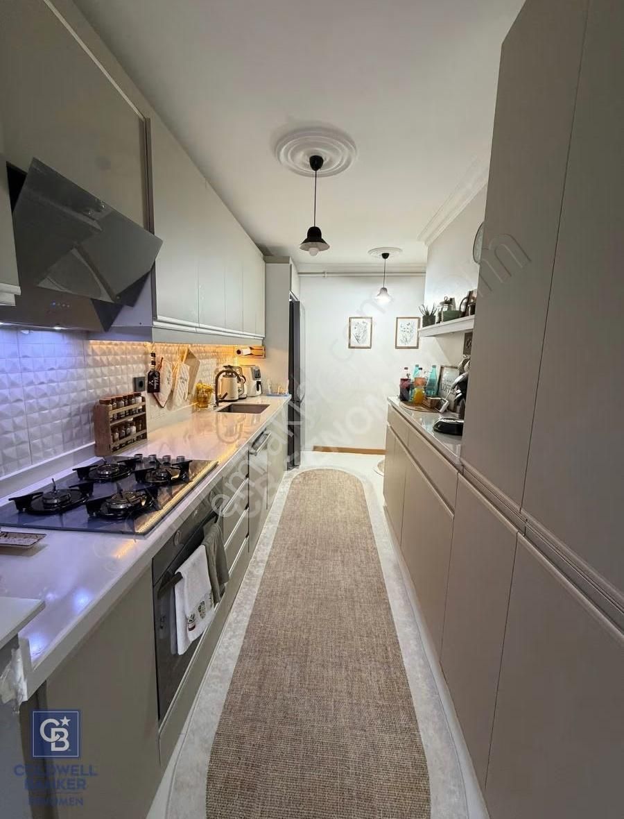 Çekmeköy'de Teraslı Satılık 4×1 Dubleks Daire - Görsel 11