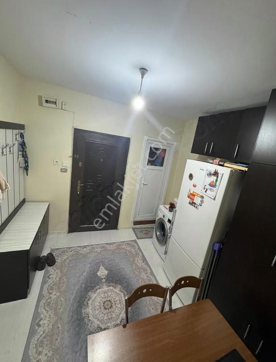 Bayrampaşa Orta Mah.temiz Kullanışlı Daire - Görsel 2