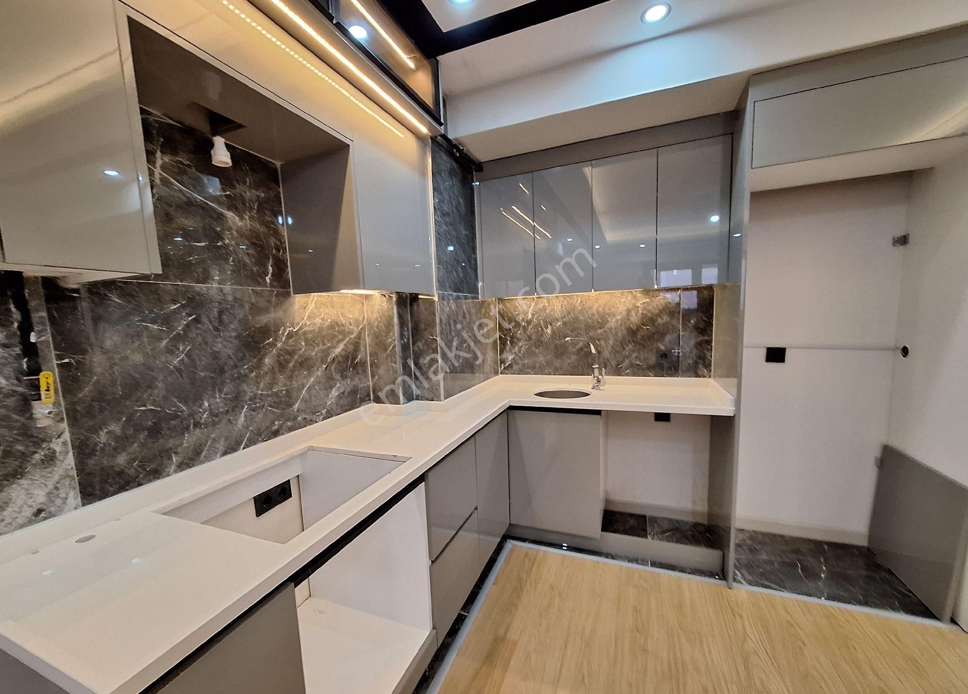 Başiskele Sahilde Modern Yaşam 1+1 Sıfır Daire - Görsel 13