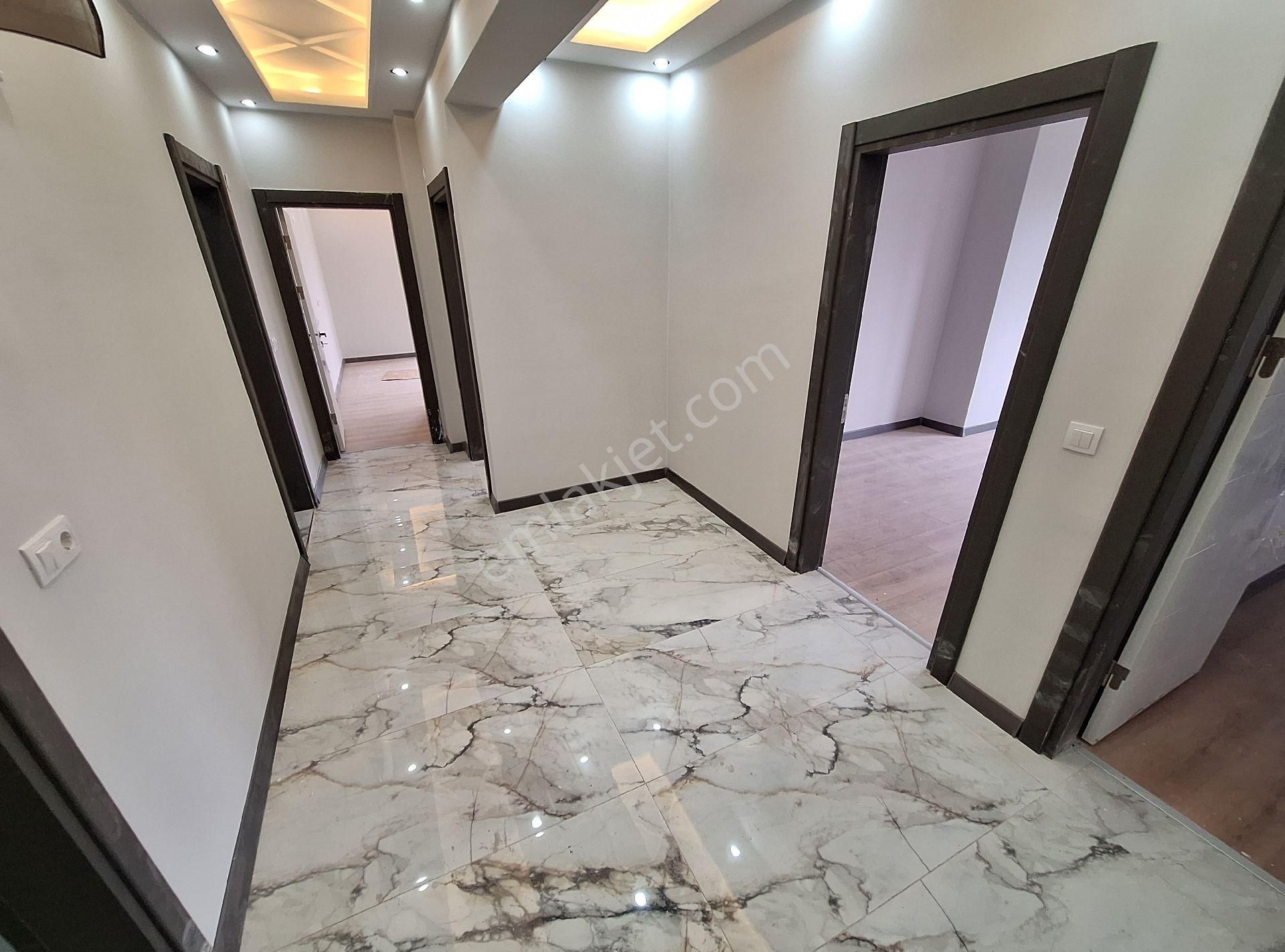 Havuzlu Site İçi, Kapalı Otoparklı, Asansörlü 3+1 Arakat Daire - Görsel 17