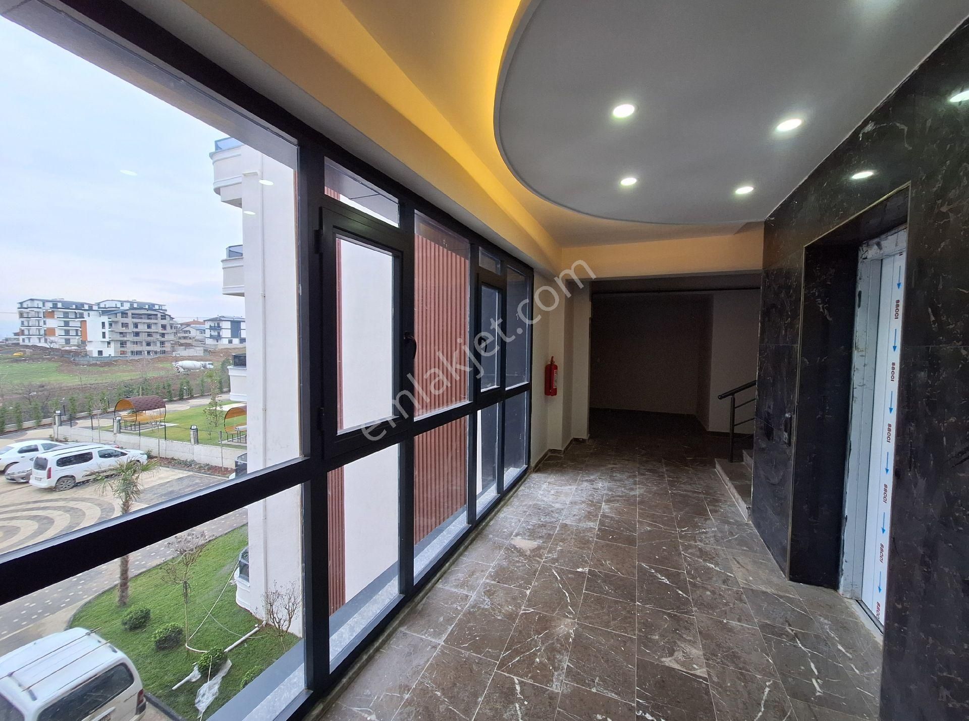 Havuzlu Site İçi, Kapalı Otoparklı, Asansörlü 3+1 Arakat Daire - Görsel 26