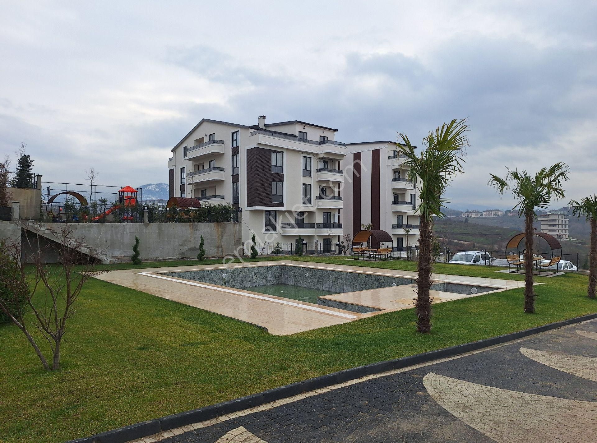 Havuzlu Site İçi, Kapalı Otoparklı, Asansörlü 3+1 Arakat Daire