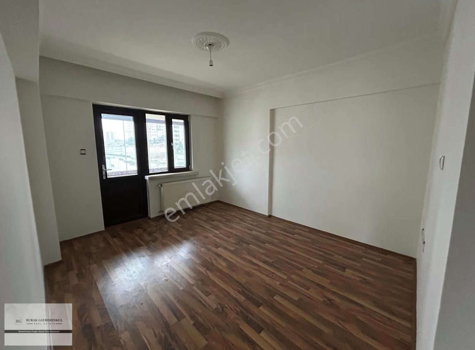 Okullara Toplu Ulasima Yakın 4+1 Çift Banyo Ara Kat Fırsat . - Görsel 18