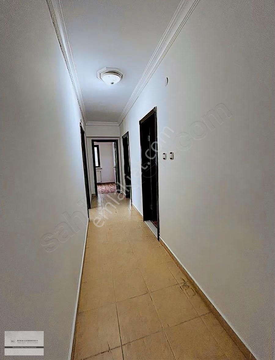 Okullara Toplu Ulasima Yakın 4+1 Çift Banyo Ara Kat Fırsat . - Görsel 5