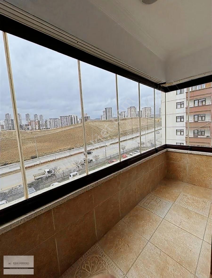 Okullara Toplu Ulasima Yakın 4+1 Çift Banyo Ara Kat Fırsat . - Görsel 4