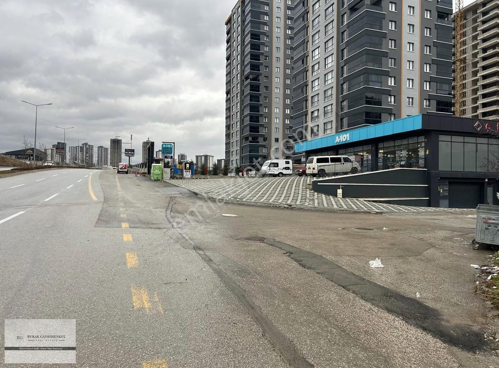 Okullara Toplu Ulasima Yakın 4+1 Çift Banyo Ara Kat Fırsat . - Görsel 16