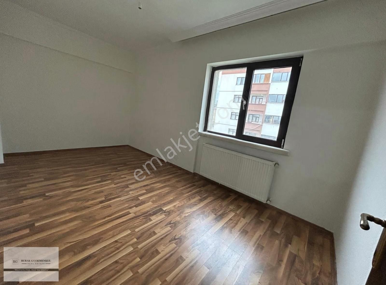 Okullara Toplu Ulasima Yakın 4+1 Çift Banyo Ara Kat Fırsat . - Görsel 25