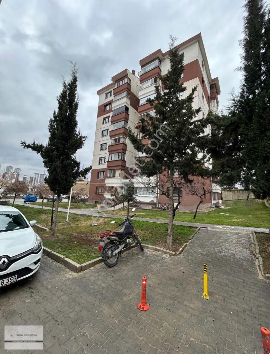 Okullara Toplu Ulasima Yakın 4+1 Çift Banyo Ara Kat Fırsat . - Görsel 21