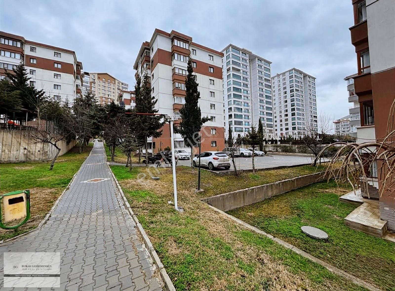 Okullara Toplu Ulasima Yakın 4+1 Çift Banyo Ara Kat Fırsat . - Görsel 6