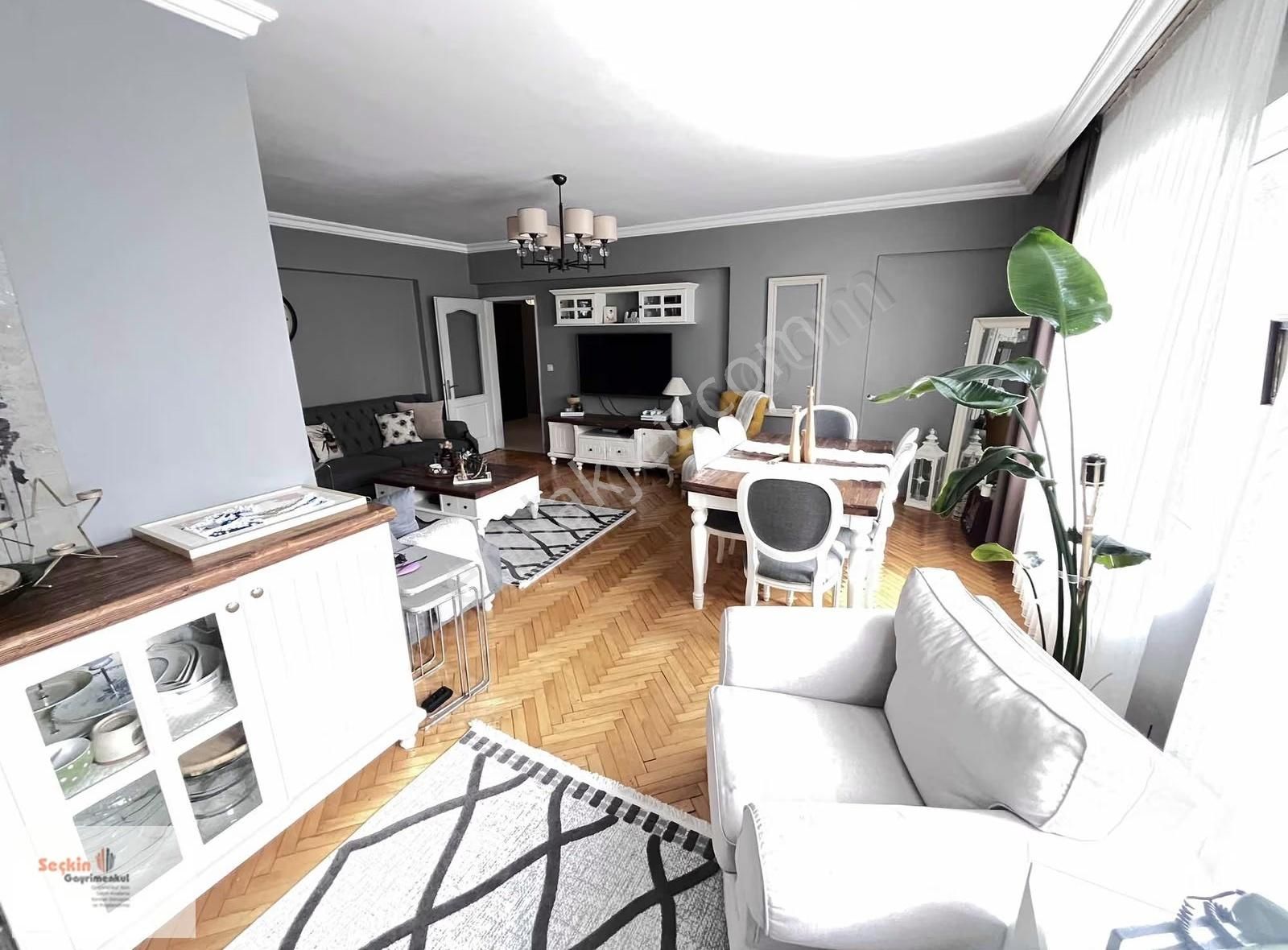 Maltepe Zümrütevlerde Arsapayı 72 M2 Zümrüt Sitesinde 3+1 Güney - Görsel 34