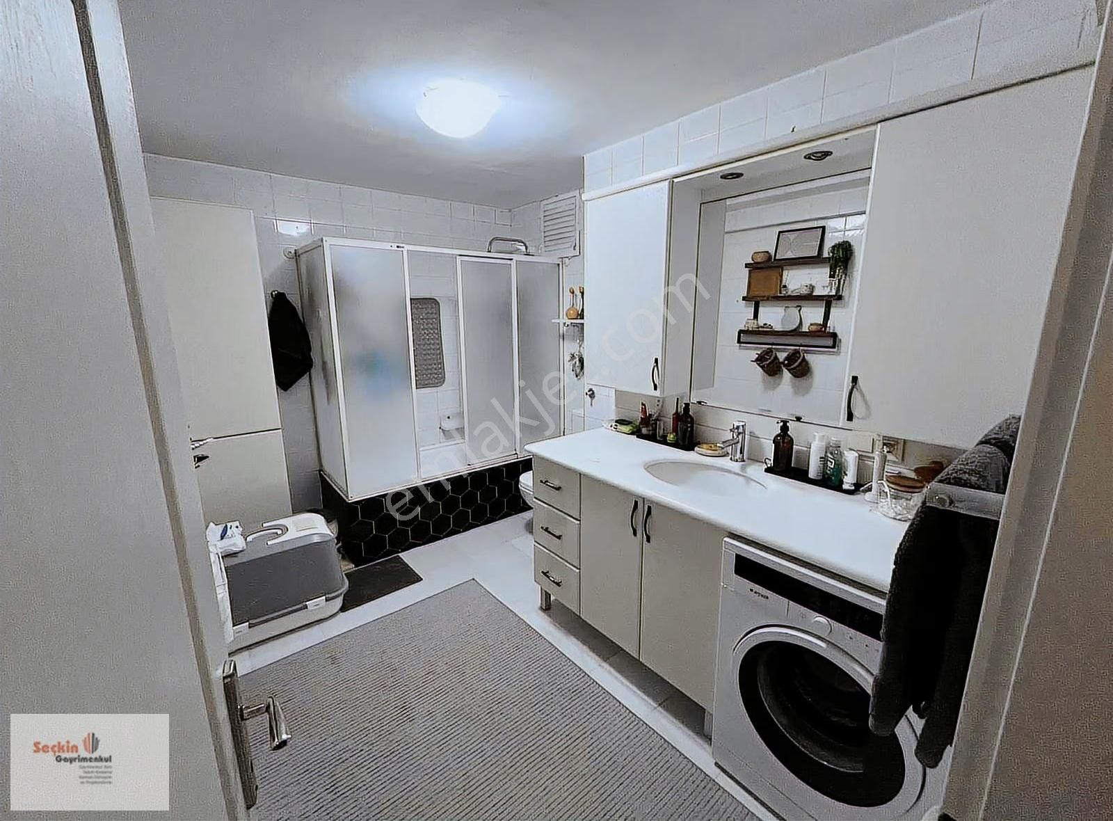 Maltepe Zümrütevlerde Arsapayı 72 M2 Zümrüt Sitesinde 3+1 Güney - Görsel 14