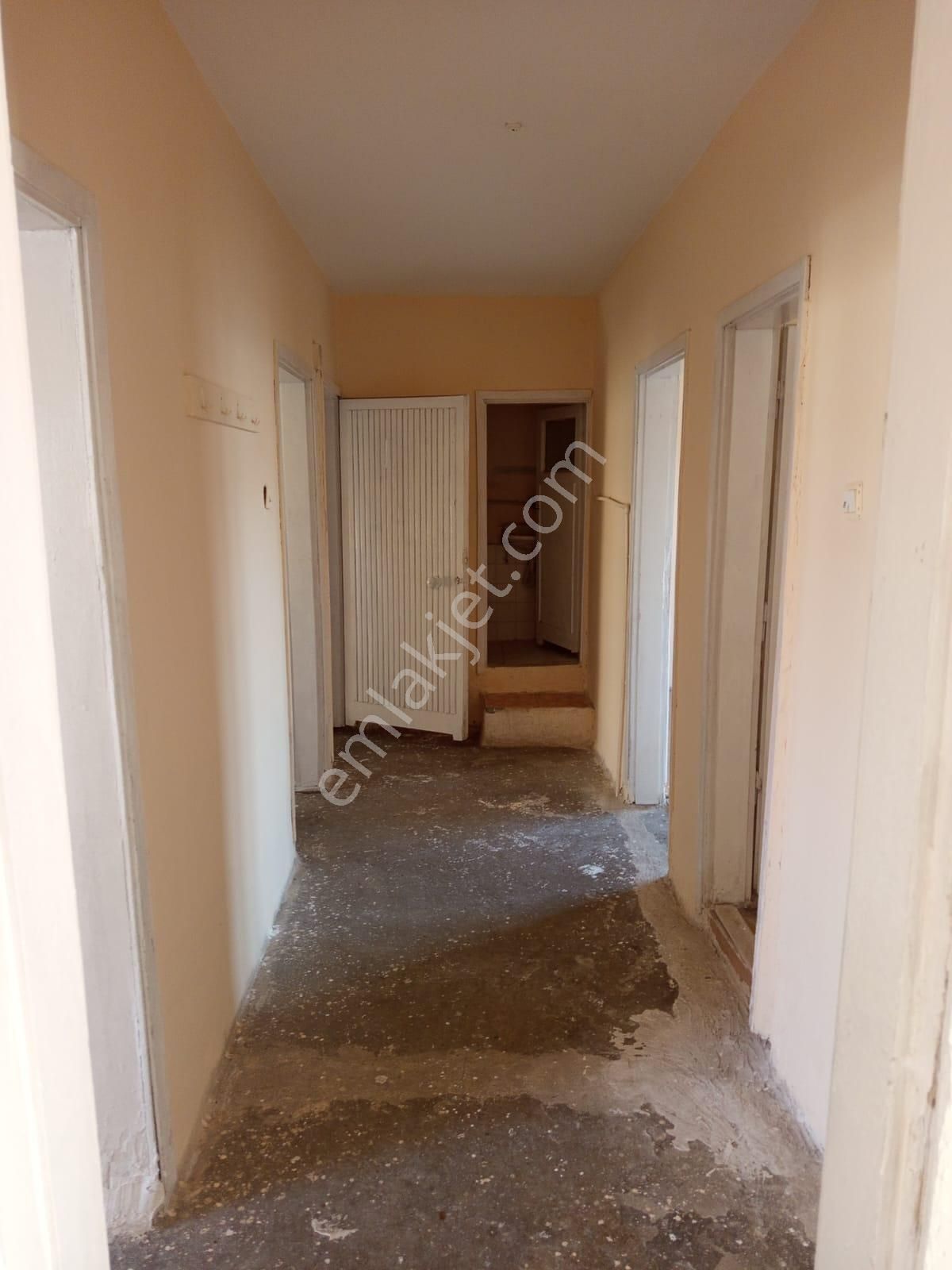 Kiralık Aylık 2+1 Yeşilyurt 3kat Kapalı Mutfak Geniş 2balkon 8,500tl - Görsel 3