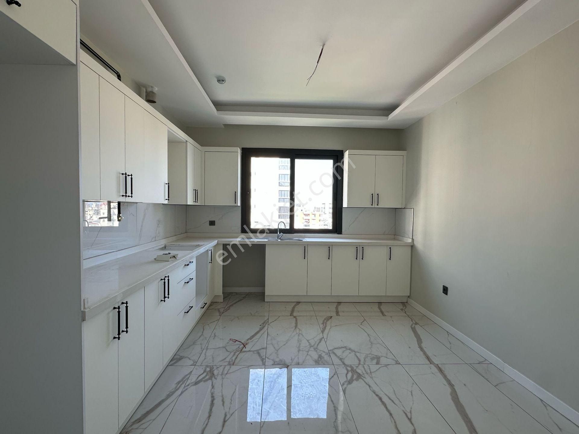 Erdemli Merkezde Satılık 3+1 Sıfır Daire Bağımsız Mutfak - Görsel 2