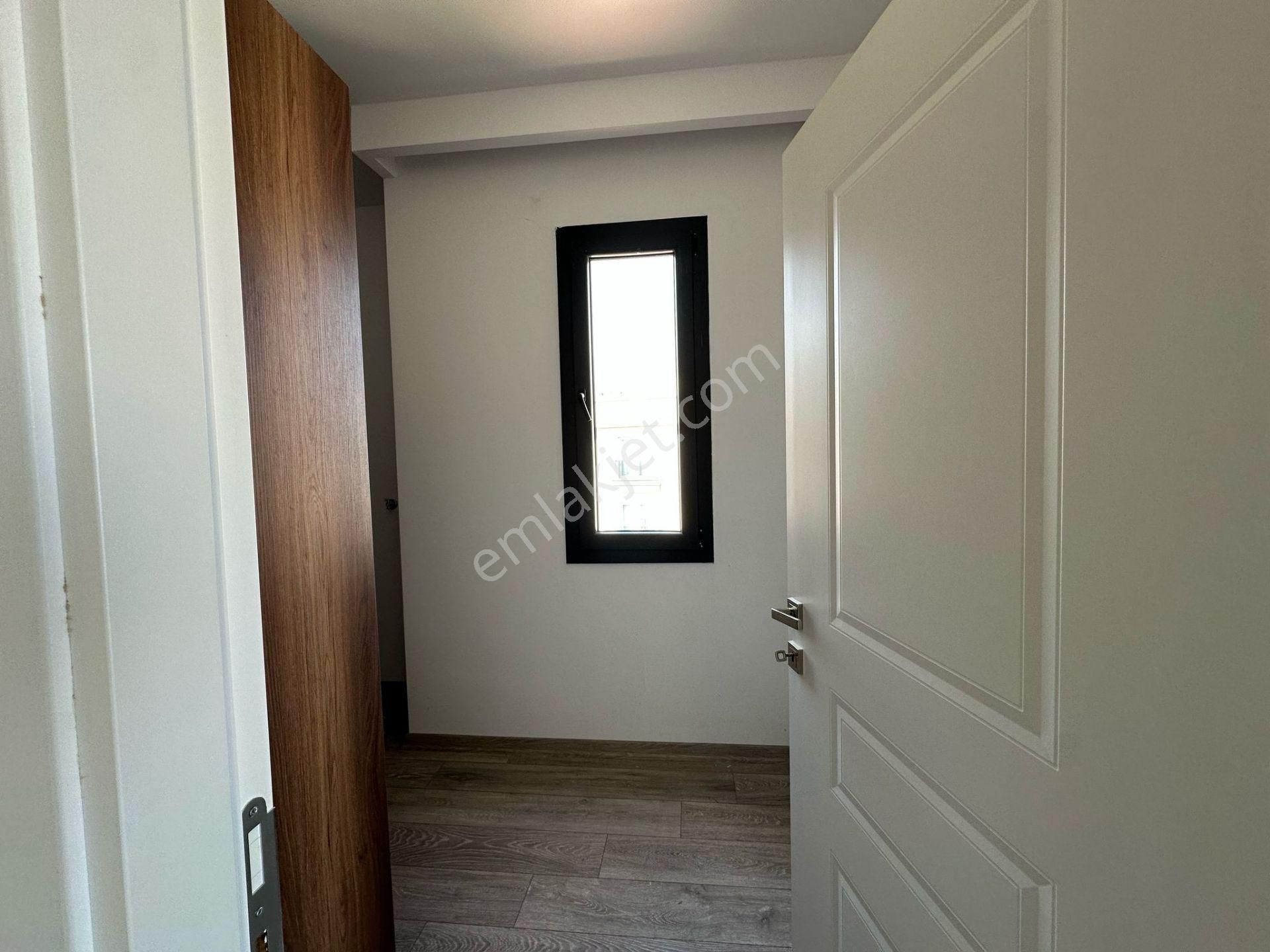 Erdemli Merkezde Satılık 3+1 Sıfır Daire Bağımsız Mutfak - Görsel 23