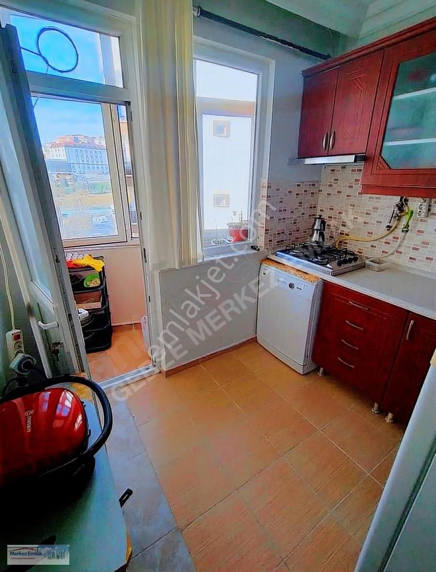 Merkez Emlâk Armağan'dan 2+1 2.kat Genis Salon Ve Kapali Balkon - Görsel 6