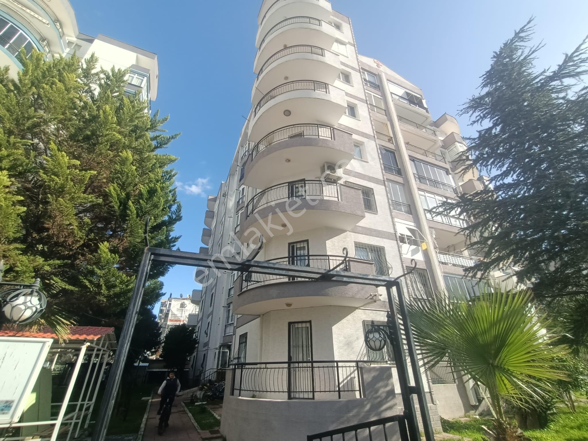 Merkezi Konumda Yeni Girne Yakını 3+1 Doğalgazlı Lüks Daire - Görsel 3