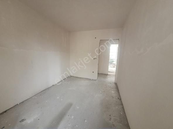 İncirli Caddesine Yürüme Mesafesinde 3+1 Ön Cephe Ferah Daire !! - Görsel 2