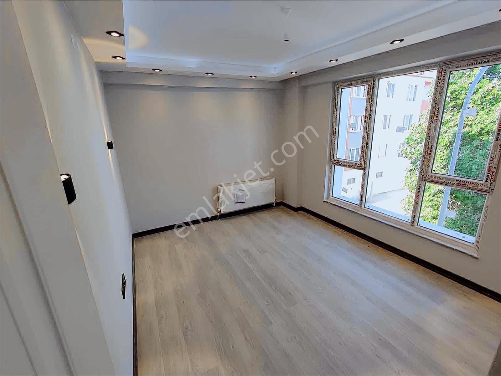 Sütlüce Mh. Cadde Üzerinde Ayrı Mutfaklı Satılık 2+0 Daire - Görsel 8