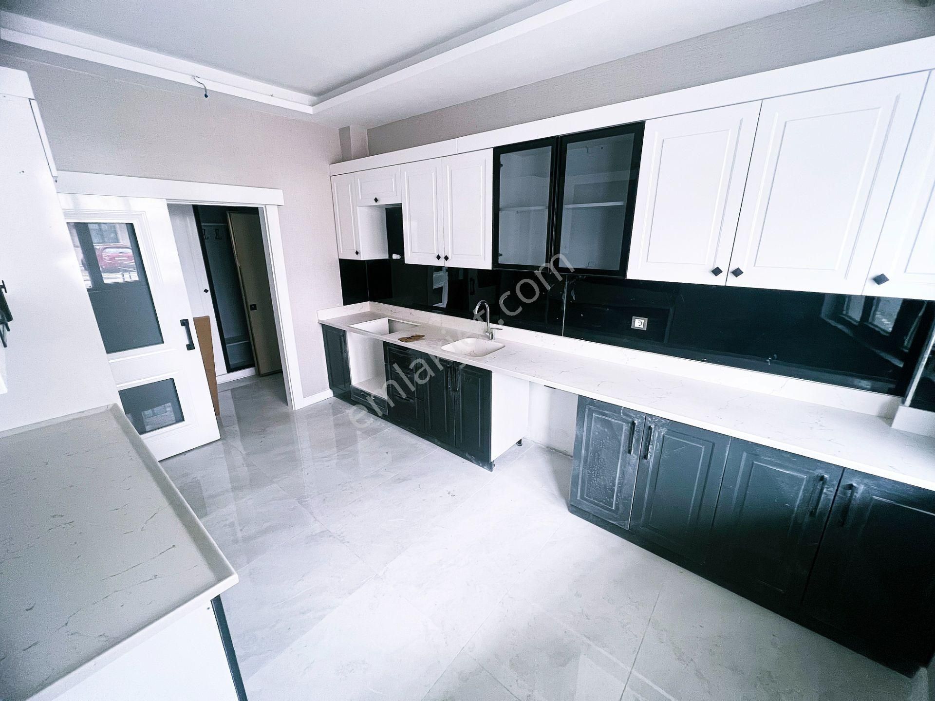Cihandan Sancaktepe Mahalle Kırıkkaleliler Cadde Üzeri 3+1 Daire - Görsel 2