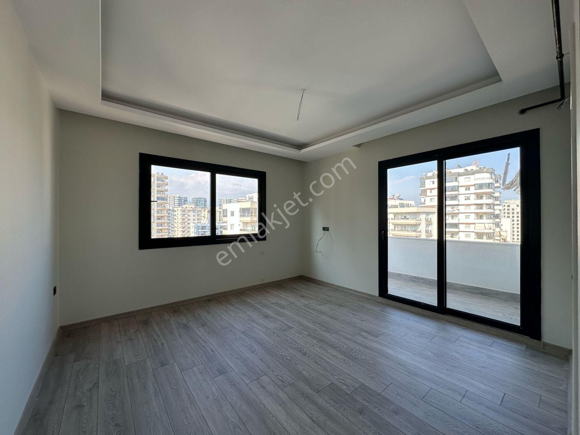 Erdemli Merkezde Satılık 4+1 Sıfır Daire (180m²) - Görsel 24