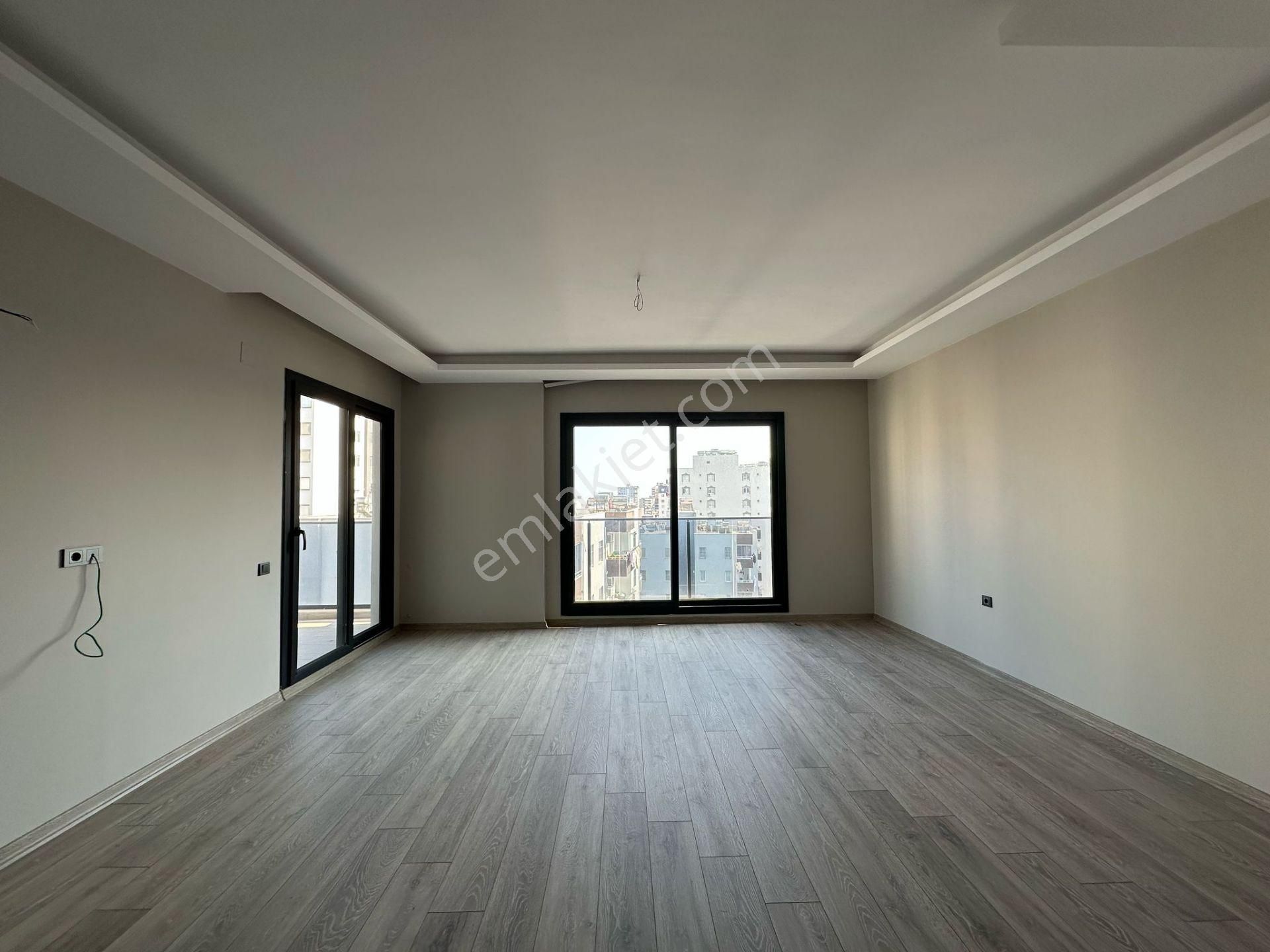 Erdemli Merkezde Satılık 4+1 Sıfır Daire (180m²) - Görsel 20