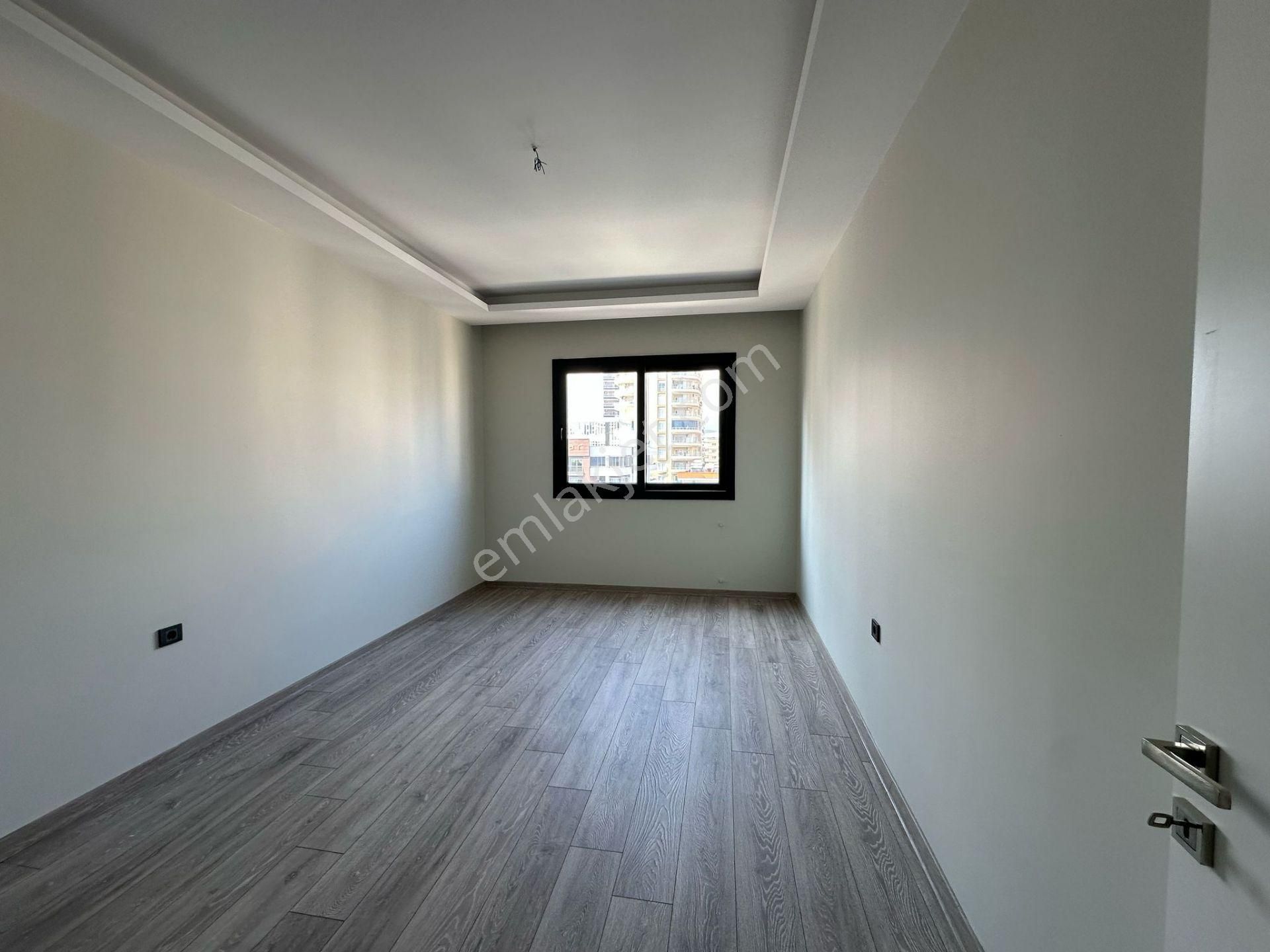 Erdemli Merkezde Satılık 4+1 Sıfır Daire (180m²) - Görsel 38