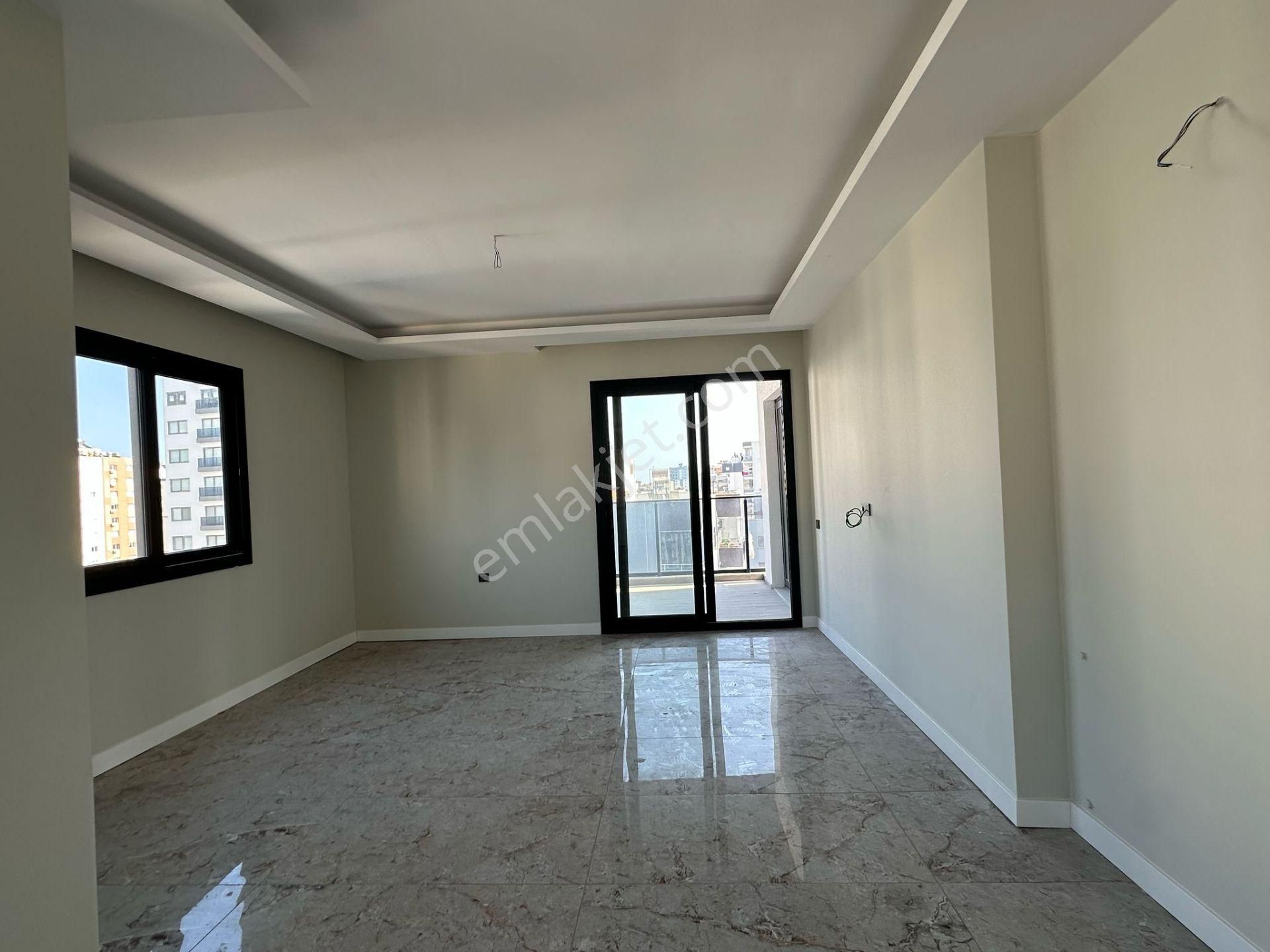 Erdemli Merkezde Satılık 4+1 Sıfır Daire (180m²) - Görsel 13
